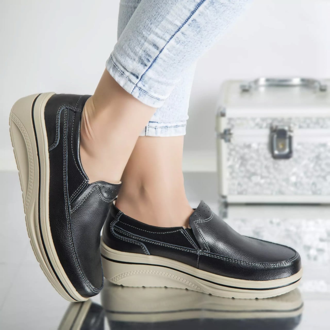 Pantofi cu platforma jessica negru piele naturala - poza 1