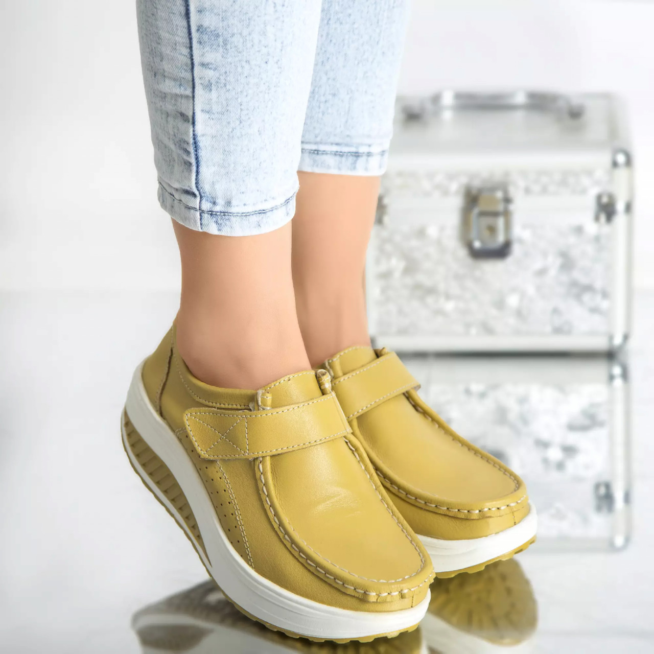 Pantofi cu platforma tiffany galben piele naturala - poza 1