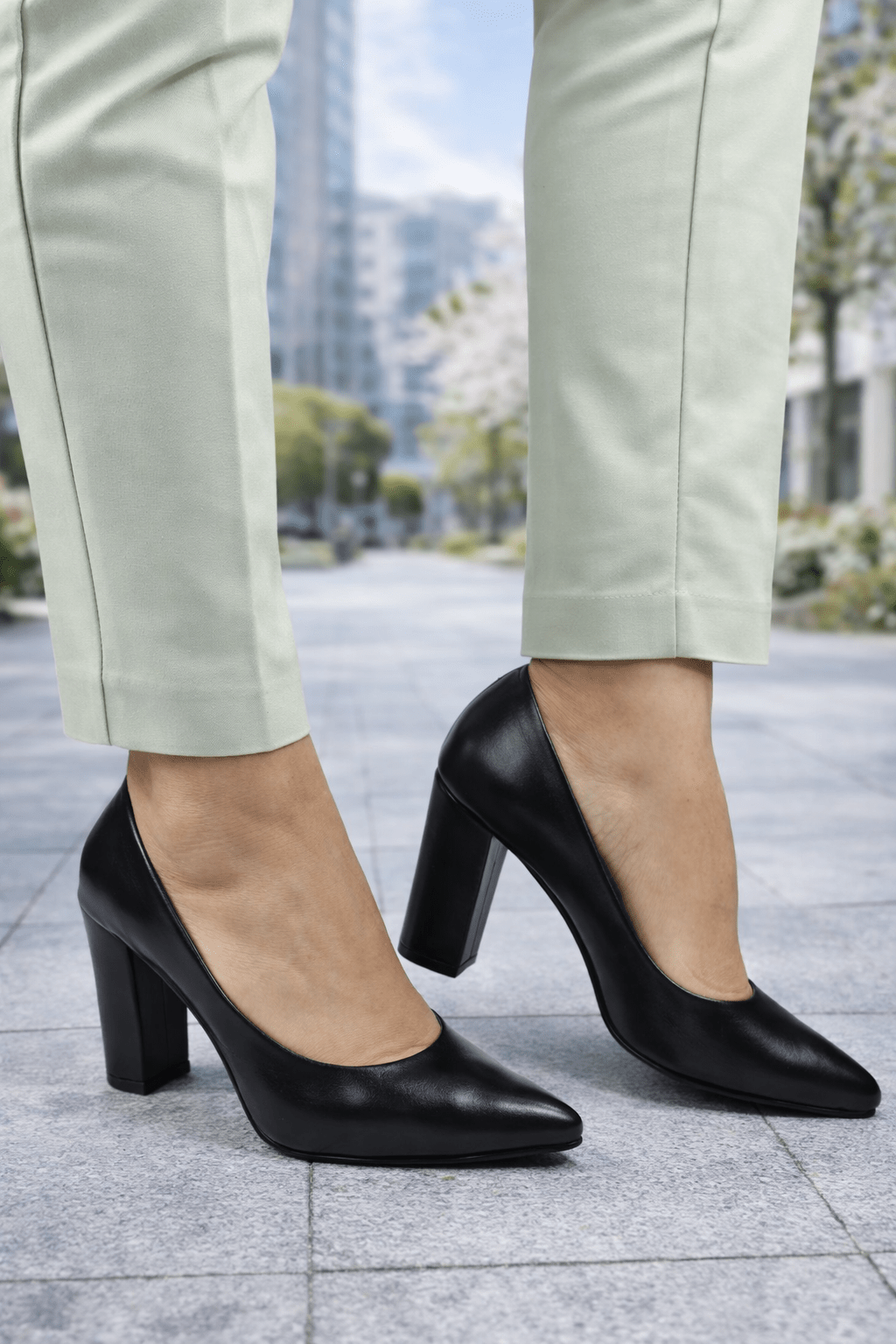 Pantofi cu Toc Gros din Piele Neagra - VERYZY BLACK