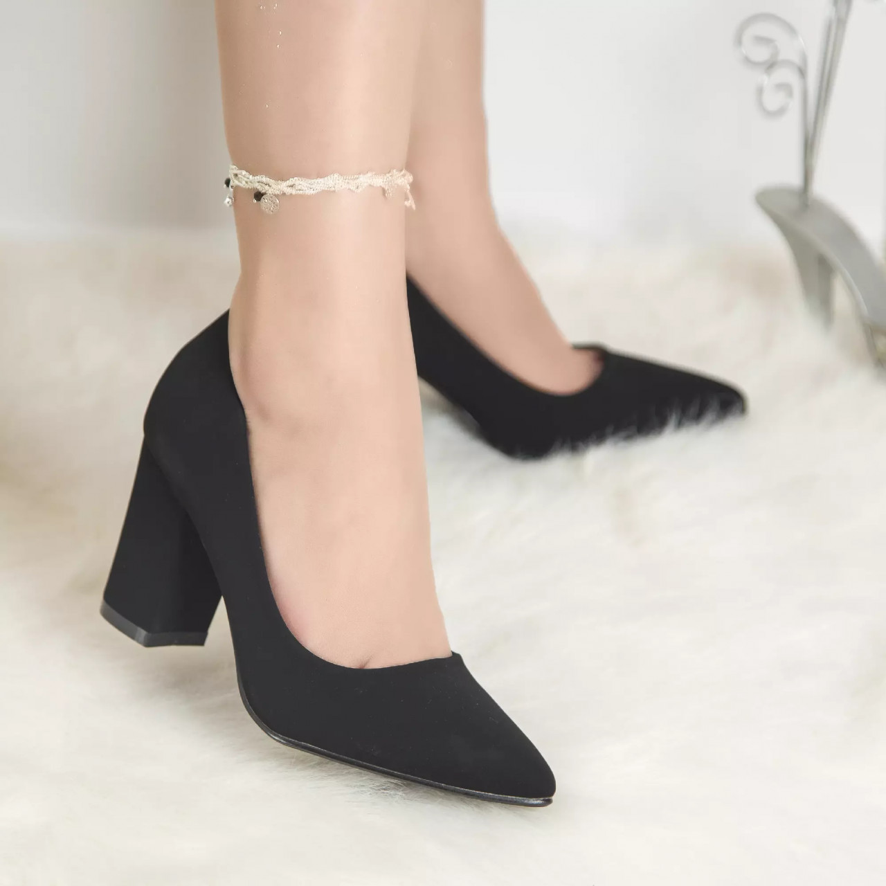 Pantofi cu toc kaly negru catifea - poza 4