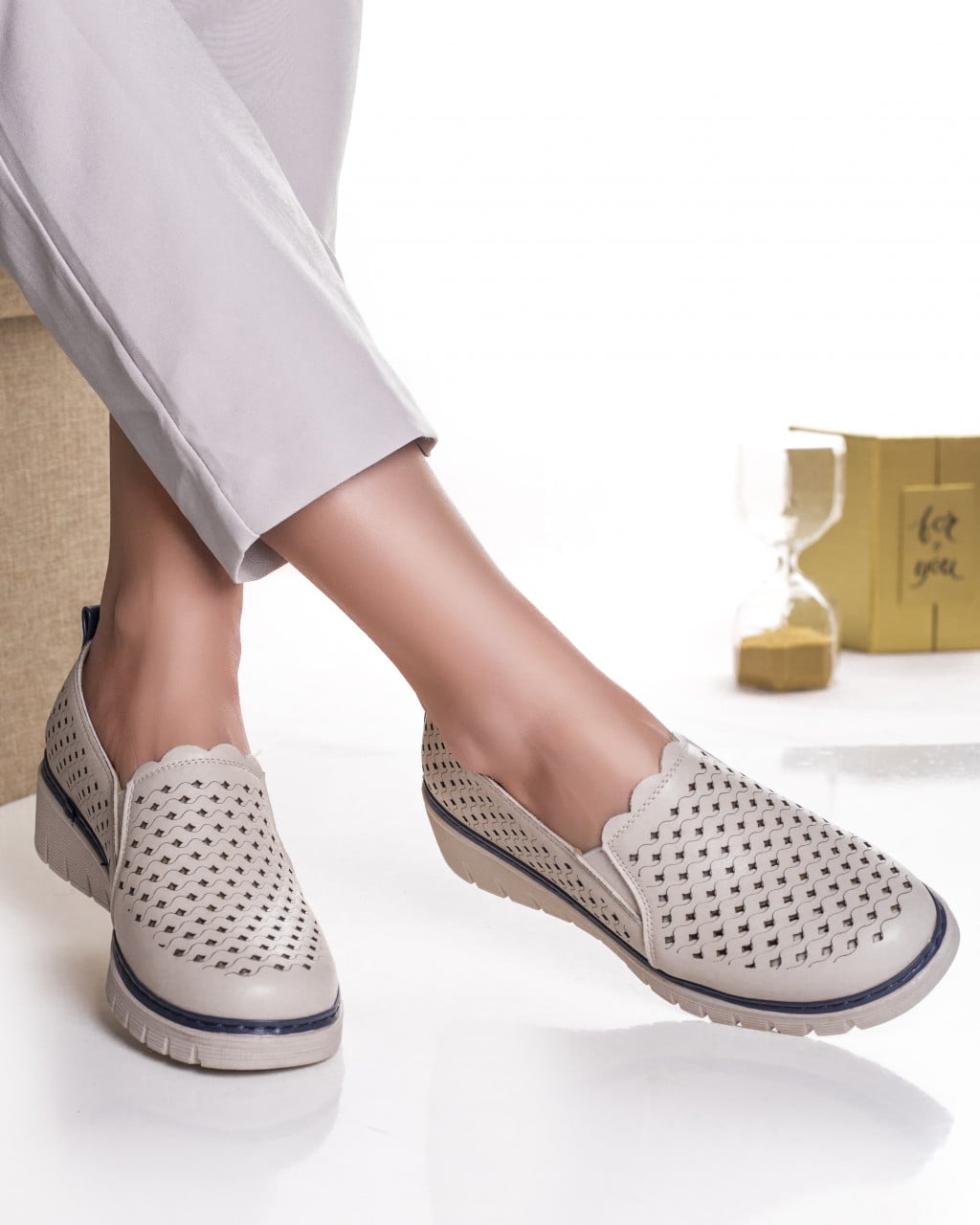 Pantofi dama casual bej din piele ecologica anda - poza 1