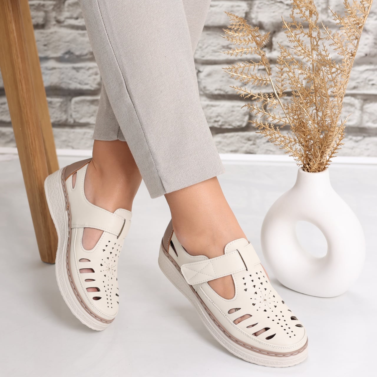 Pantofi dama casual Bej din Piele Ecologica Asreva - poza 1