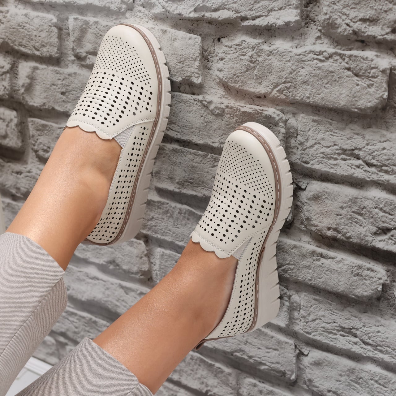 Pantofi dama casual Bej din Piele Ecologica Denova - poza 2