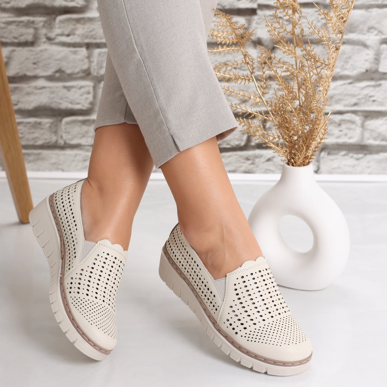 Pantofi dama casual Bej din Piele Ecologica Denova - poza 3