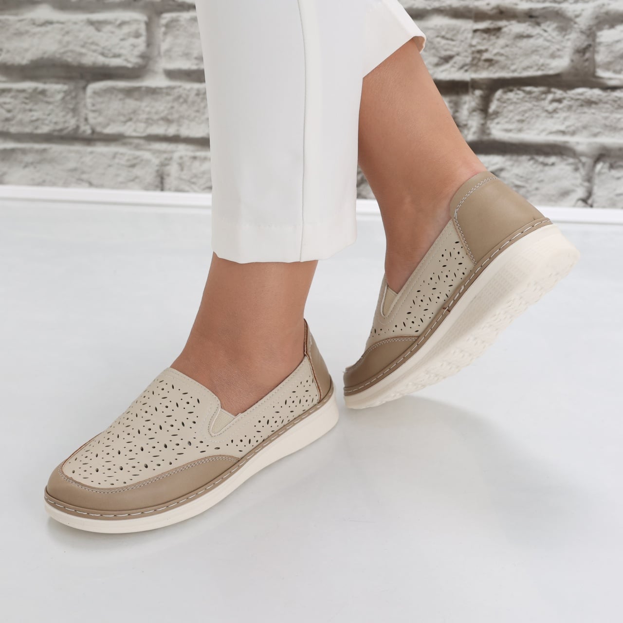Pantofi dama casual Bej din Piele Ecologica Hudiana - poza 4