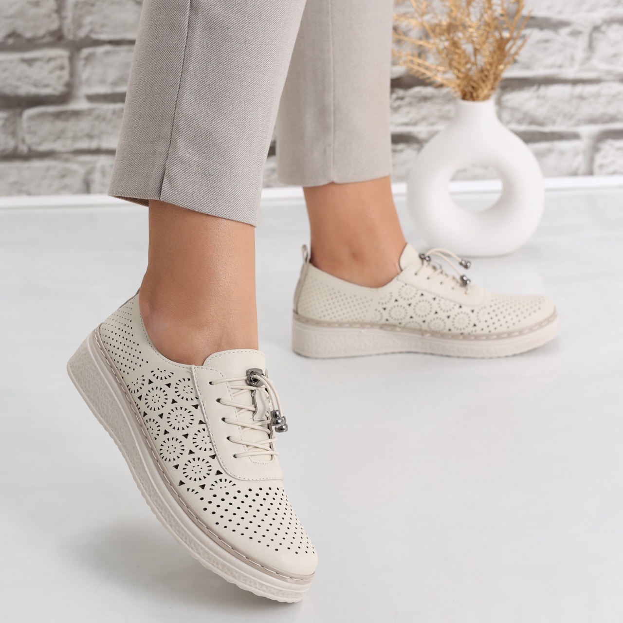 Pantofi dama casual Bej din Piele Ecologica Laroya - poza 4