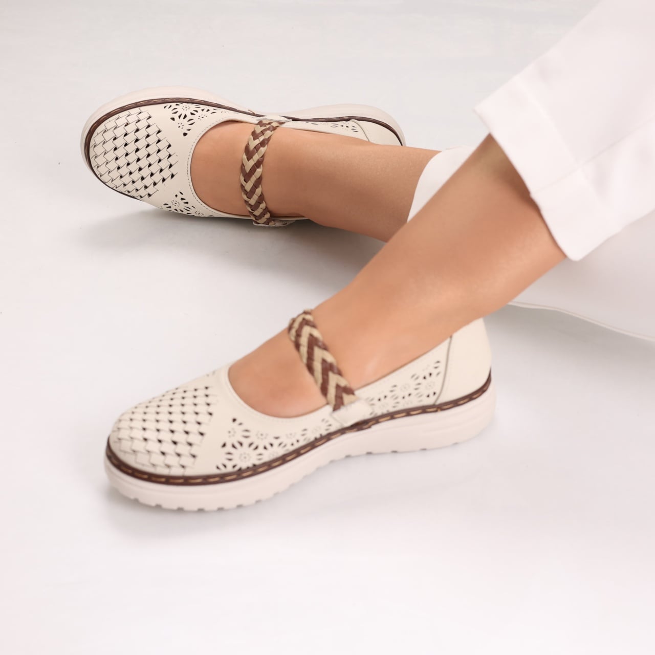 Pantofi dama casual Bej din Piele Ecologica Rimana - poza 1