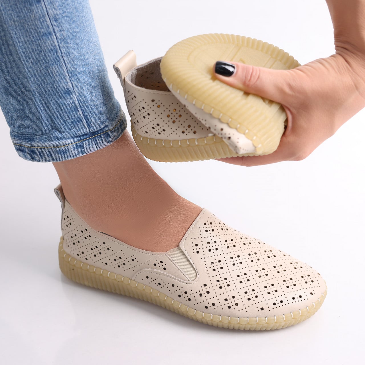 Pantofi dama casual Bej din Piele Ecologica Sovani - poza 1