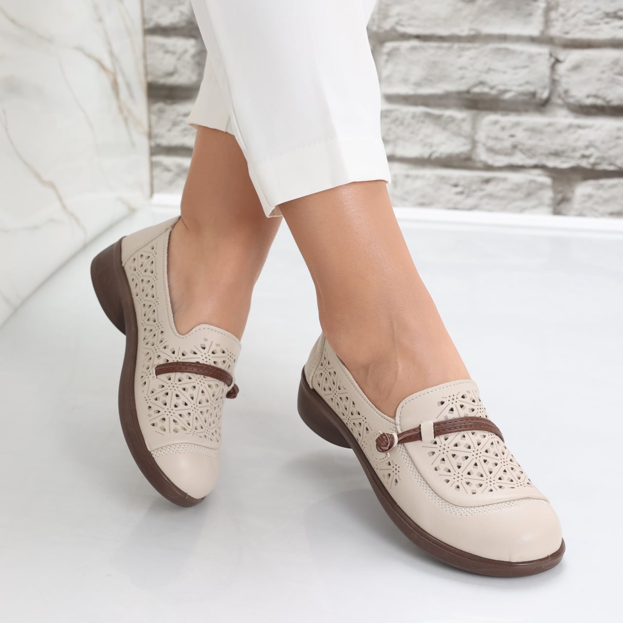 Pantofi dama casual Bej din Piele Ecologica Suhana - poza 1