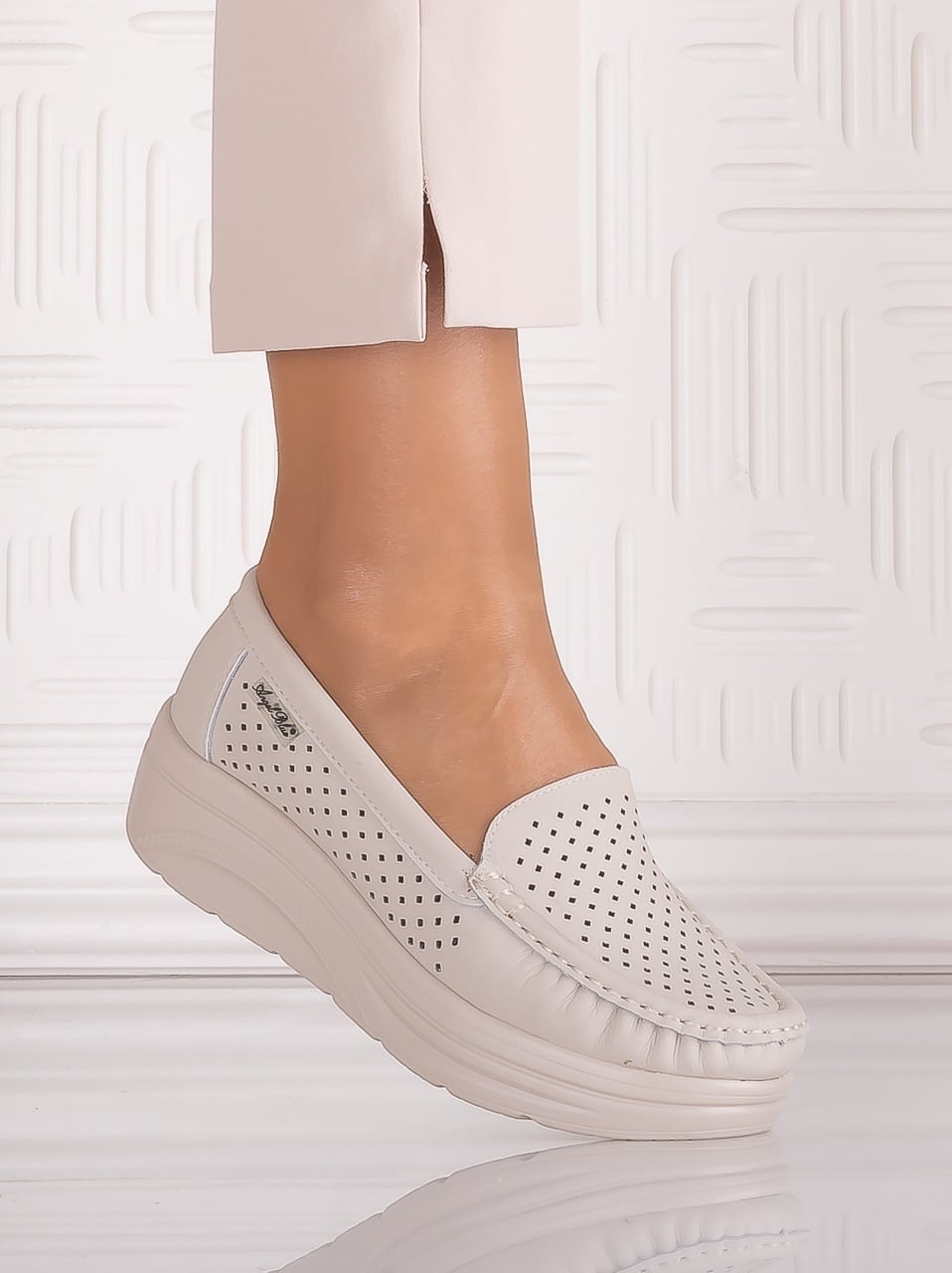 Pantofi dama casual Bej din Piele Naturală Anastassia - poza 1
