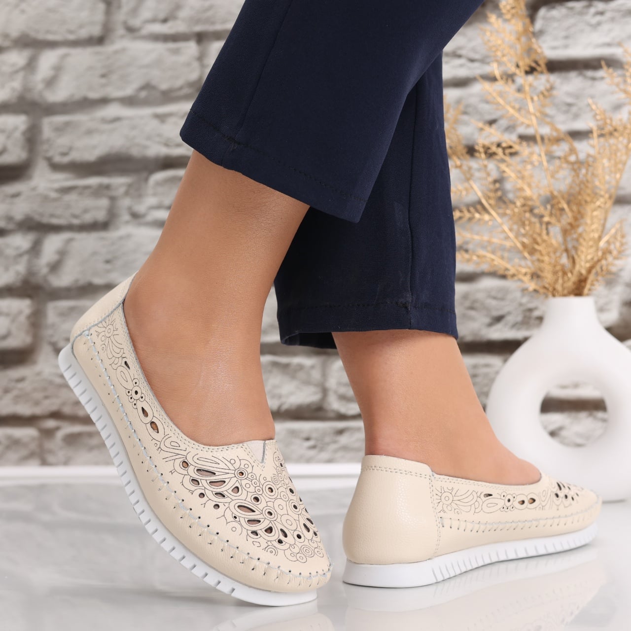 Pantofi dama casual Bej din Piele Naturala Iliana - poza 2