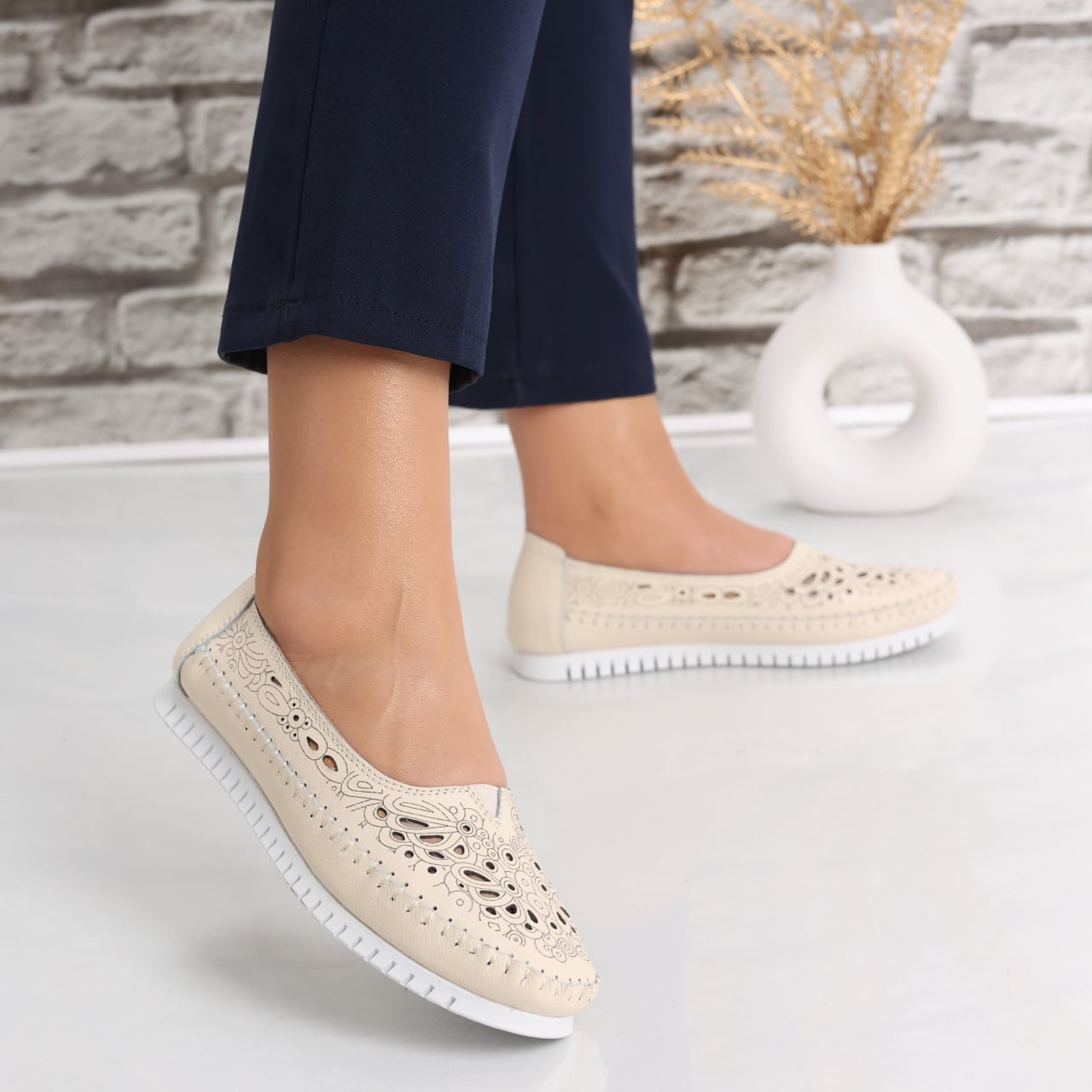 Pantofi dama casual Bej din Piele Naturala Iliana - poza 3