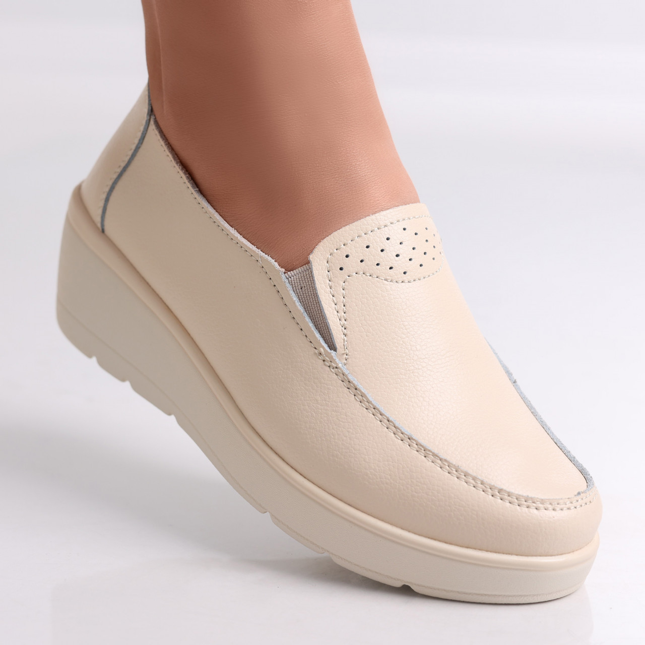 Pantofi dama casual Bej din Piele Naturala Molida - poza 2