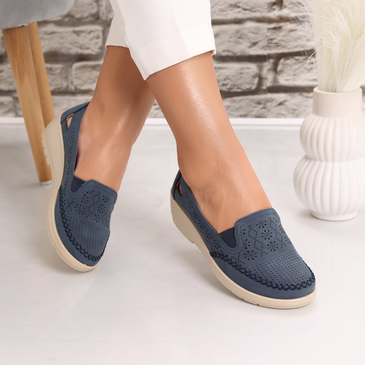 Pantofi dama casual Bleumarin din Piele Ecologica Lasina - poza 1