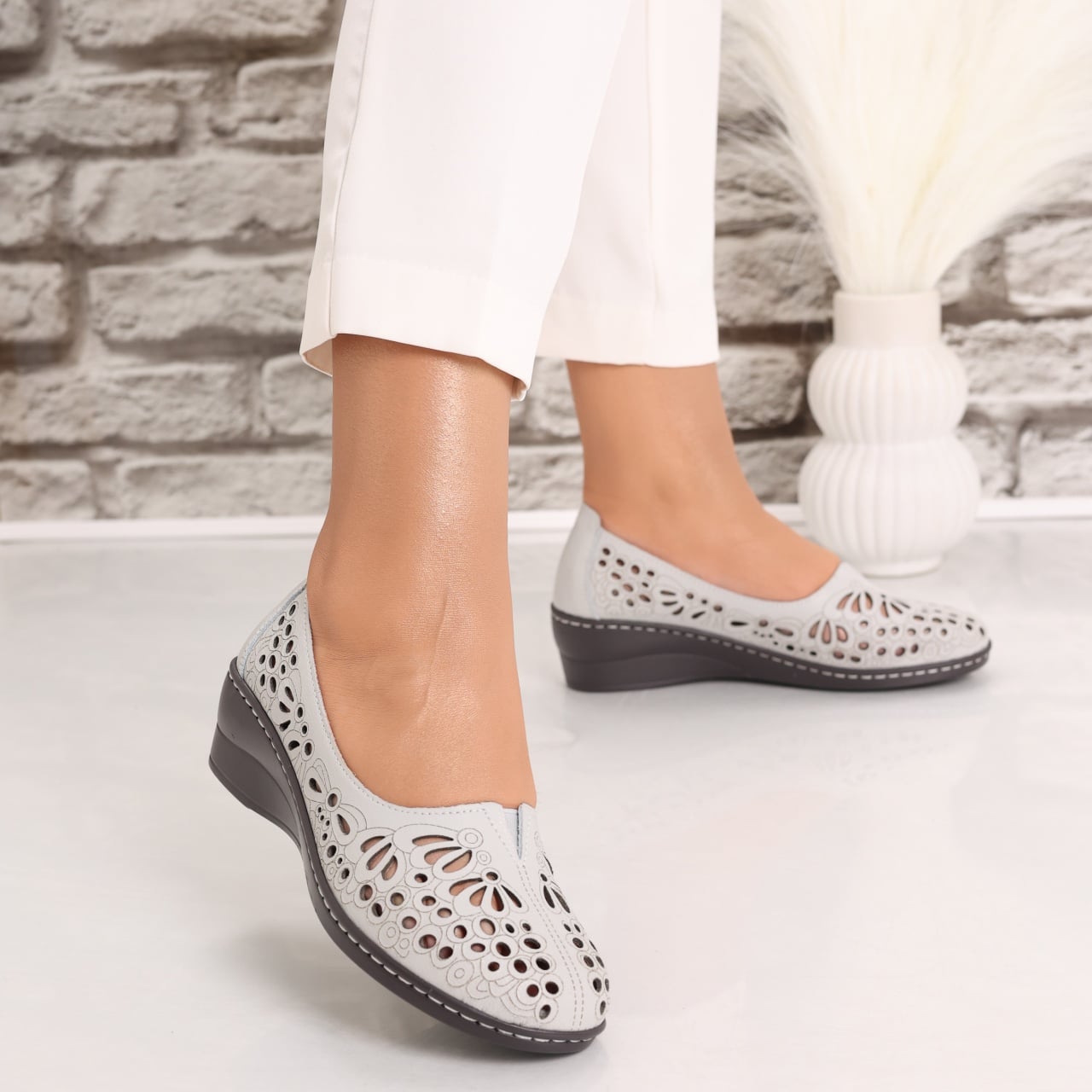 Pantofi dama casual Gri din Piele Naturala Rakina - poza 3
