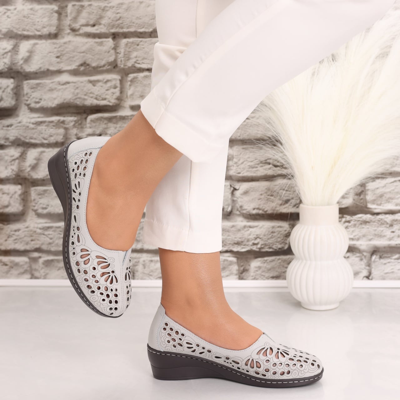Pantofi dama casual Gri din Piele Naturala Rakina - poza 4