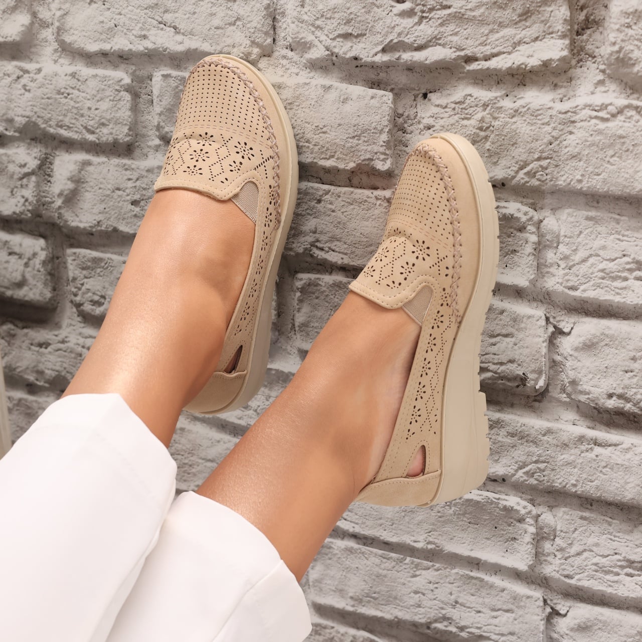 Pantofi dama casual Kaki din Piele Ecologica Lasina - poza 1