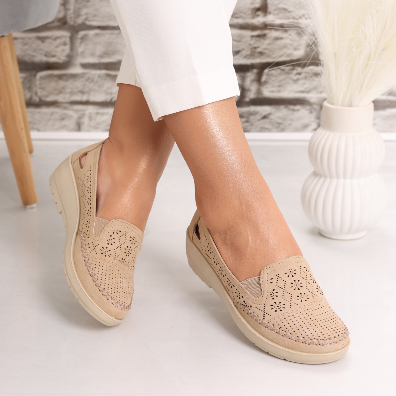 Pantofi dama casual Kaki din Piele Ecologica Lasina - poza 2