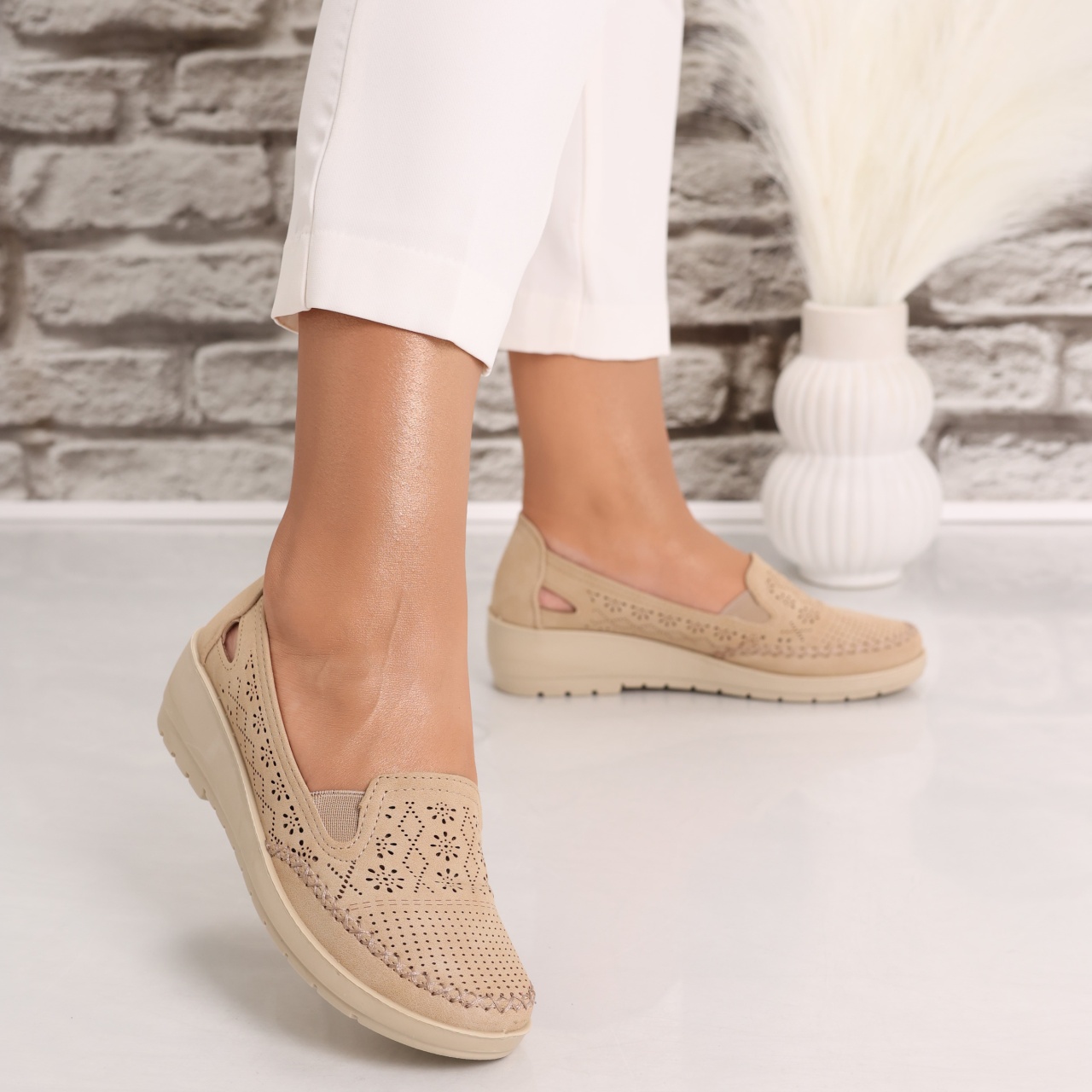 Pantofi dama casual Kaki din Piele Ecologica Lasina - poza 3