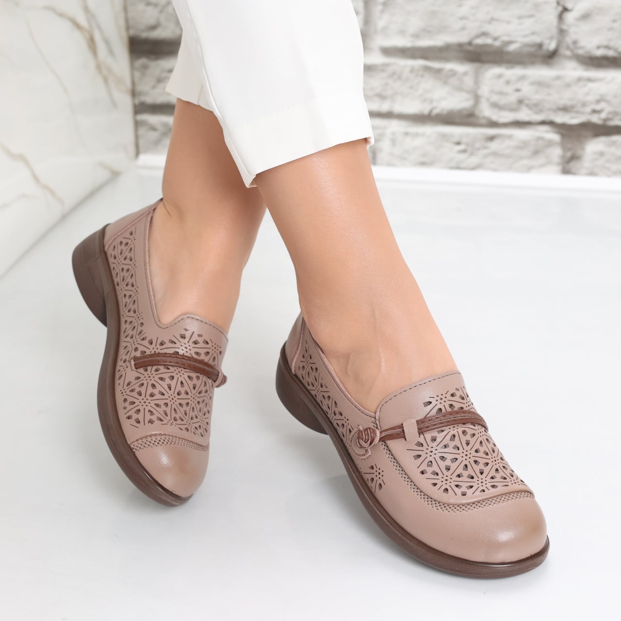 Pantofi dama casual Kaki din Piele Ecologica Suhana - poza 1