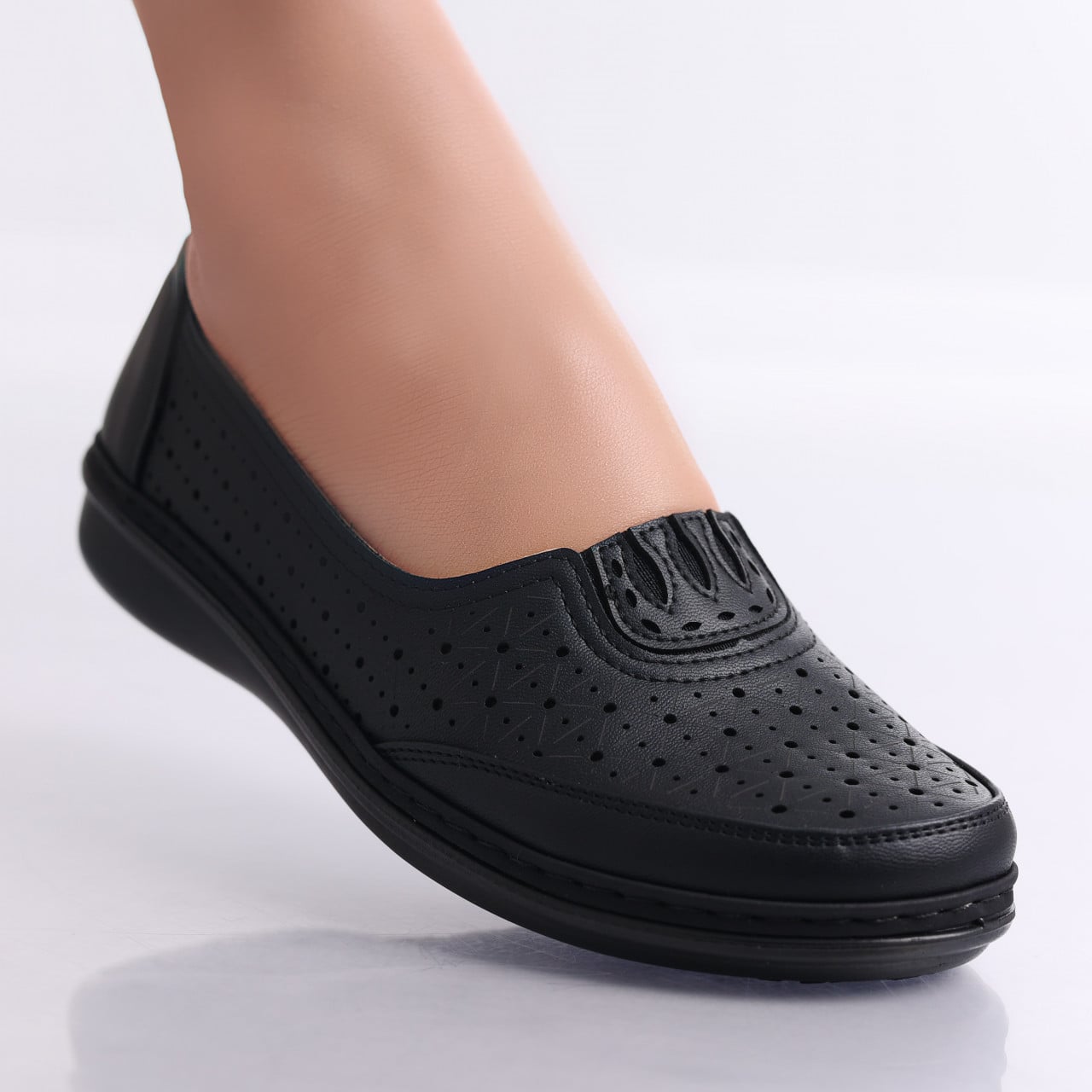 Pantofi dama casual Negri din Piele Ecologica Aluran - poza 1