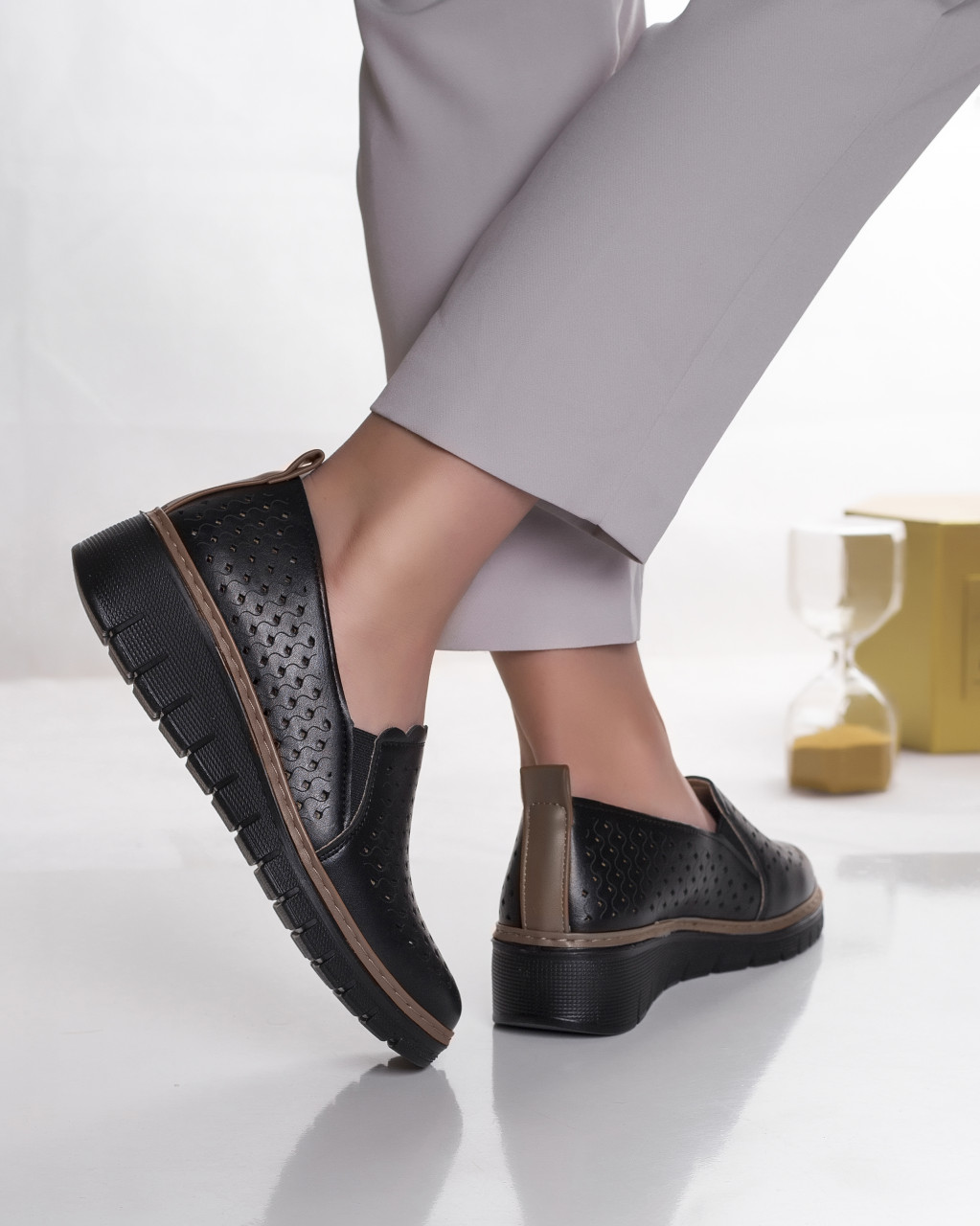 Pantofi dama casual negri din piele ecologica anda - poza 3