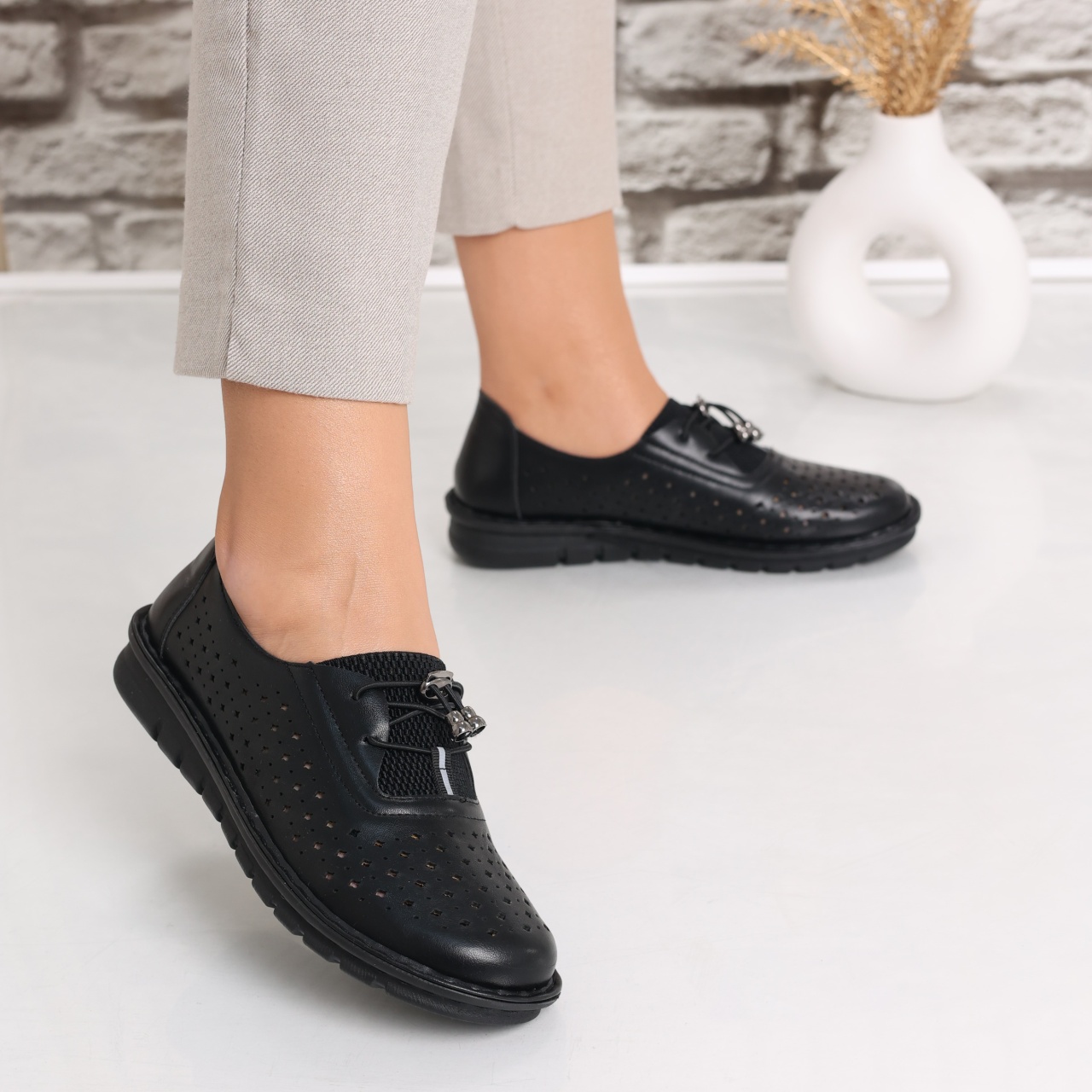 Pantofi dama casual Negri din Piele Ecologica Aseva - poza 2