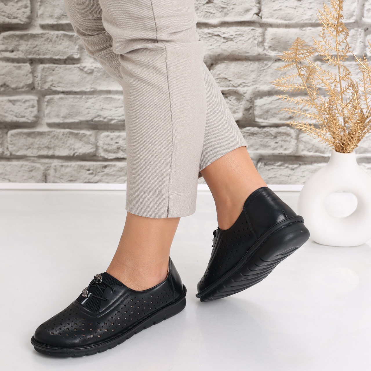 Pantofi dama casual Negri din Piele Ecologica Aseva - poza 4