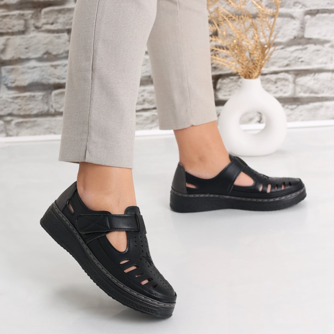 Pantofi dama casual Negri din Piele Ecologica Asreva - poza 1