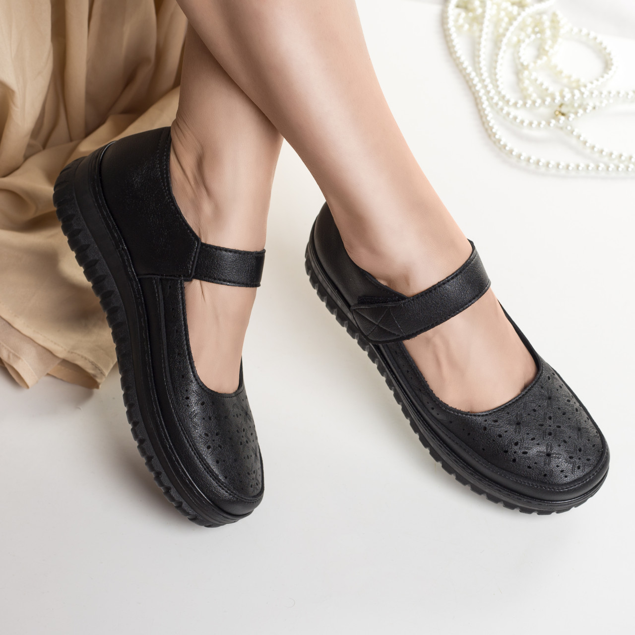 Pantofi dama casual negri din piele ecologica banvi - poza 1