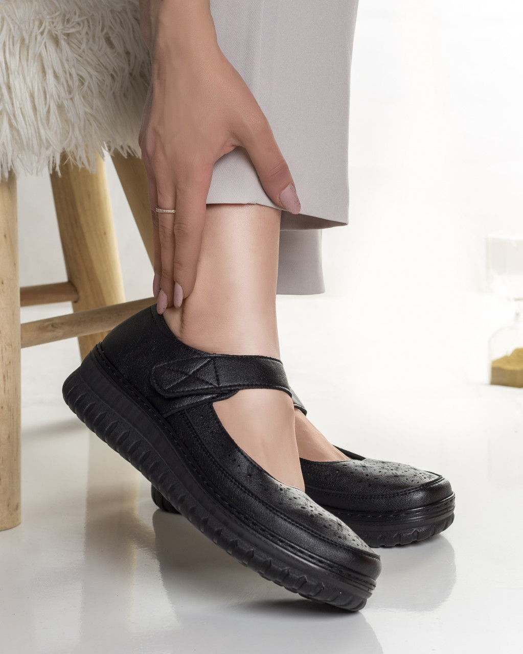 Pantofi dama casual negri din piele ecologica banvi - poza 4