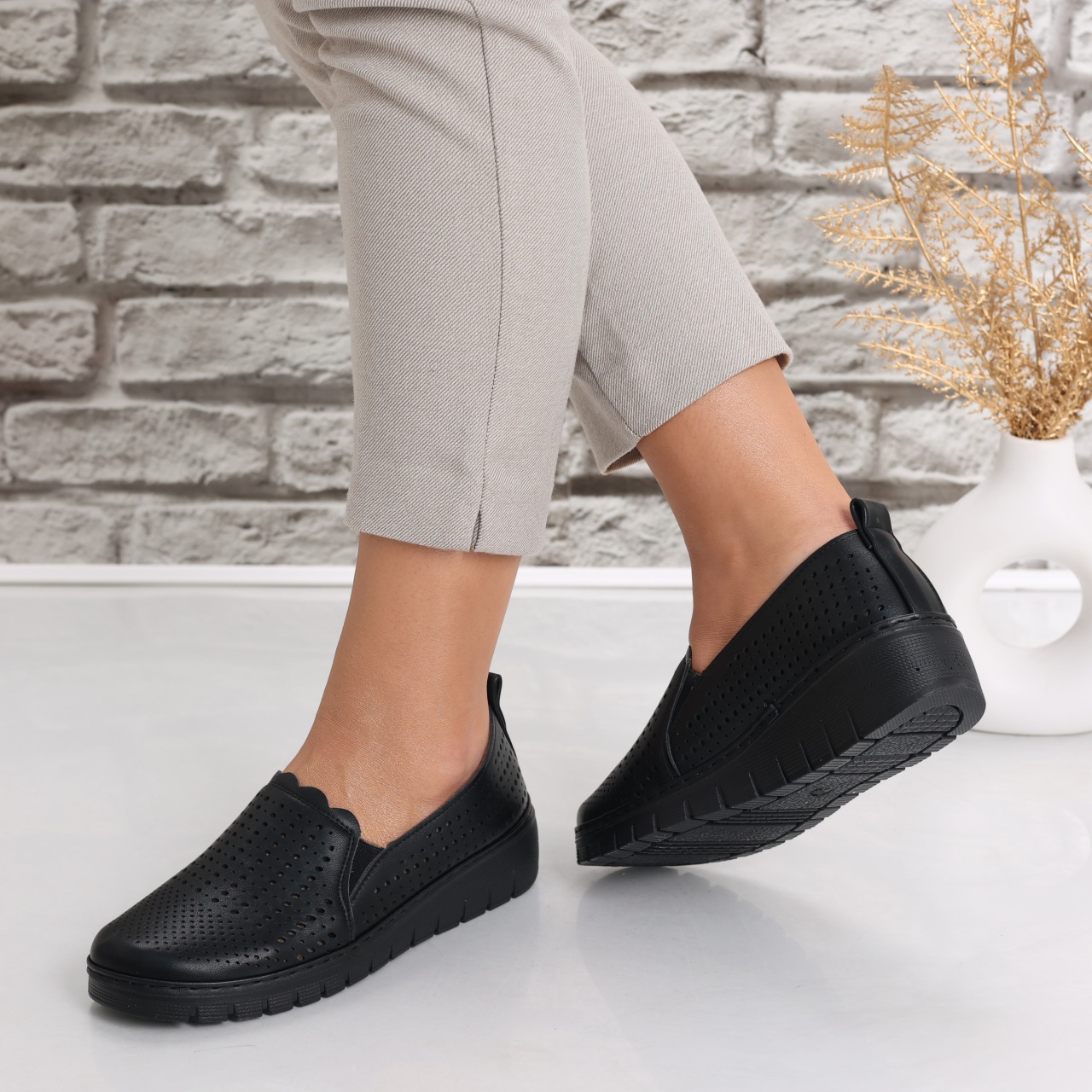 Pantofi dama casual Negri din Piele Ecologica Denova - poza 5