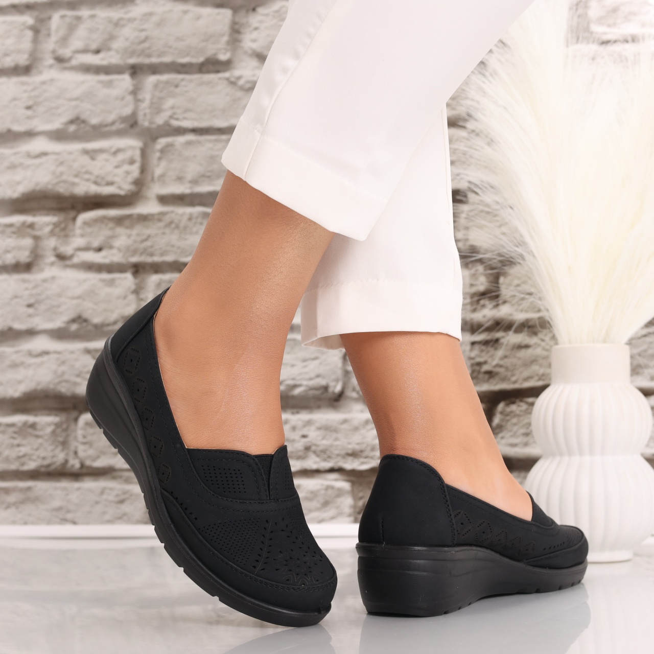 Pantofi dama casual Negri din Piele Ecologica Dinda - poza 2