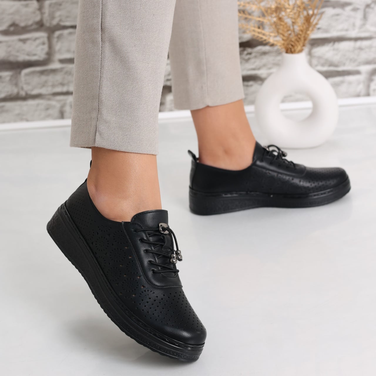 Pantofi dama casual Negri din Piele Ecologica Laroya - poza 3