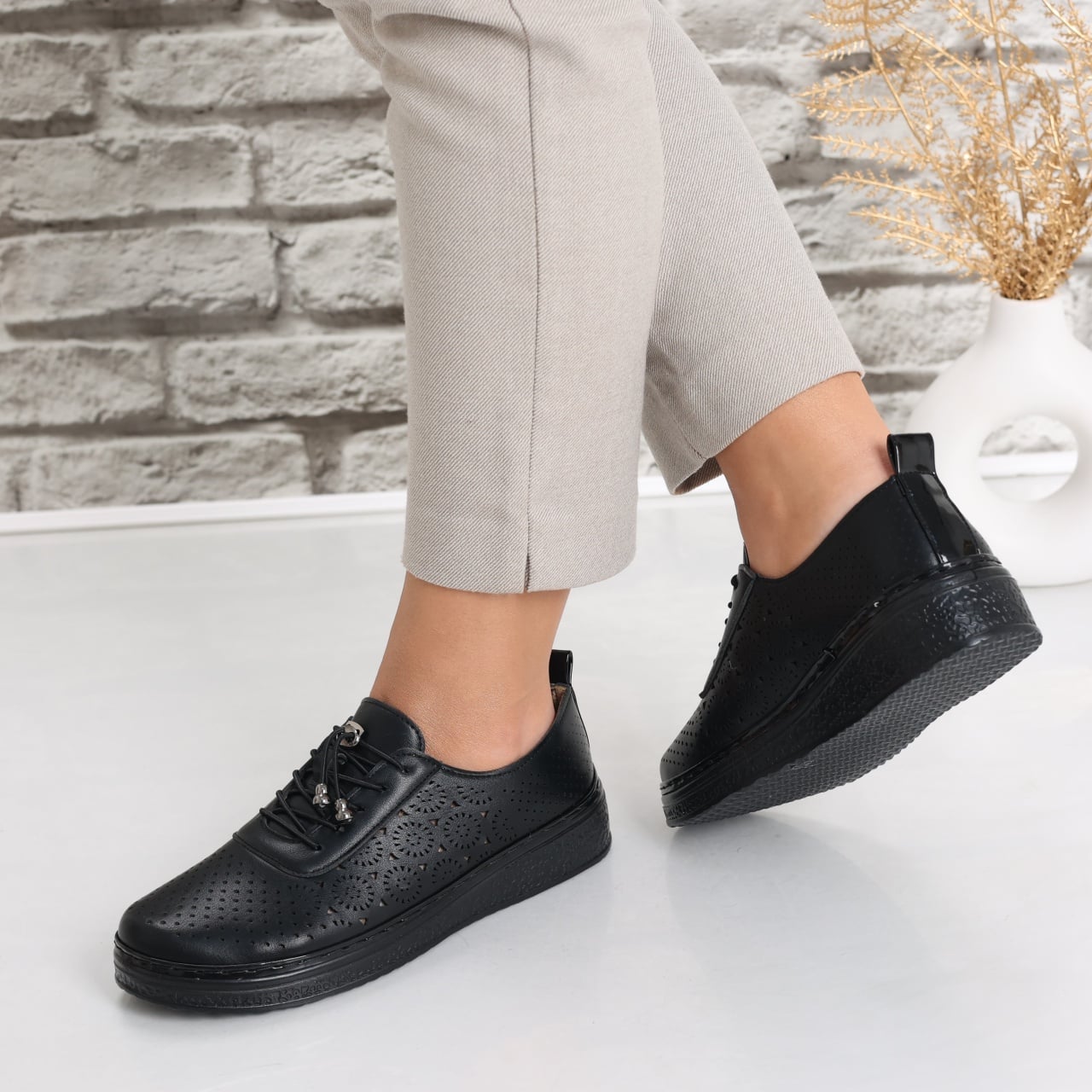Pantofi dama casual Negri din Piele Ecologica Laroya - poza 4