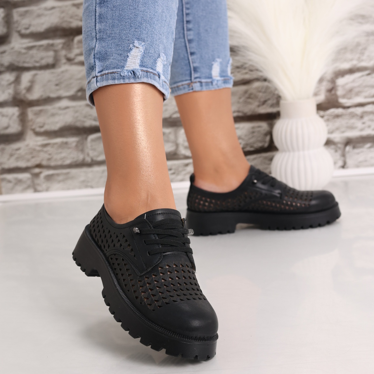 Pantofi dama casual Negri din Piele Ecologica Lusina - poza 2