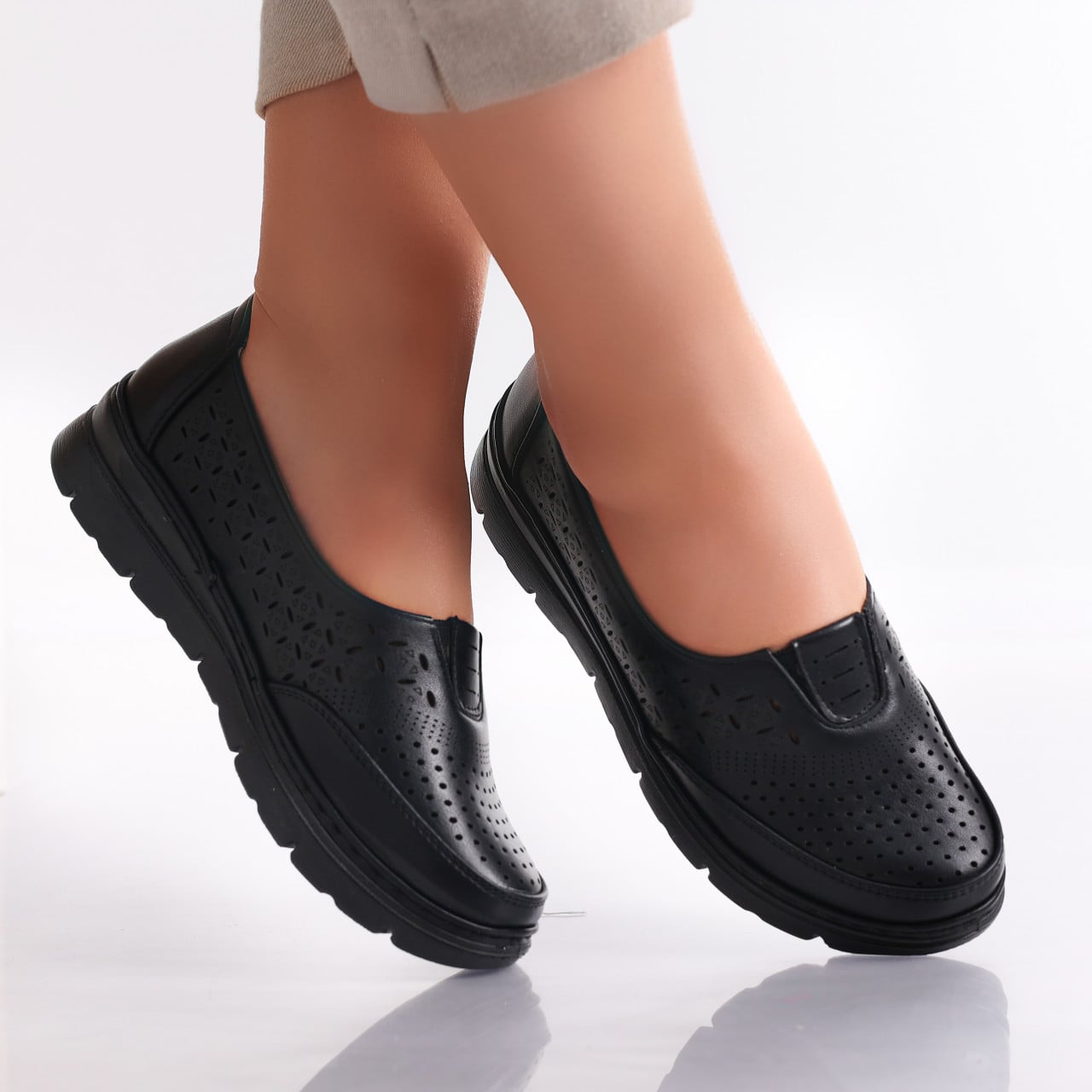 Pantofi dama casual Negri din Piele Ecologica Mildra - poza 1