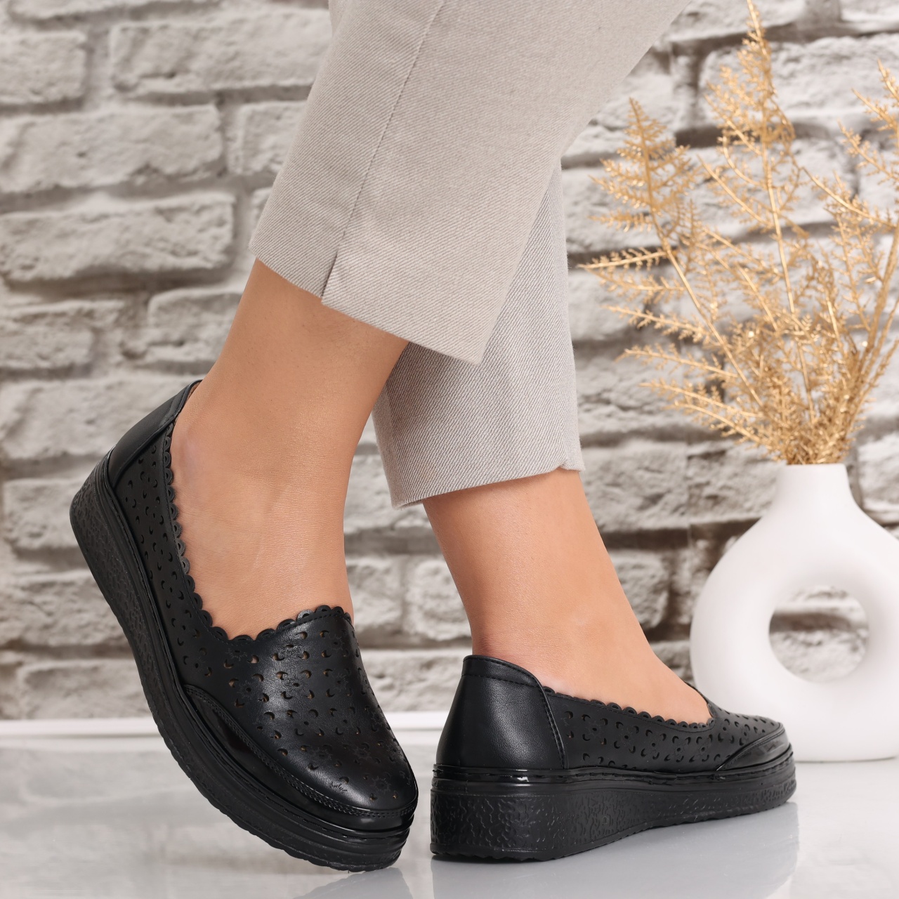 Pantofi dama casual Negri din Piele Ecologica Nasca - poza 2