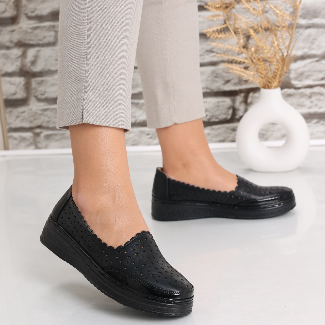 Pantofi dama casual Negri din Piele Ecologica Nasca - poza 3