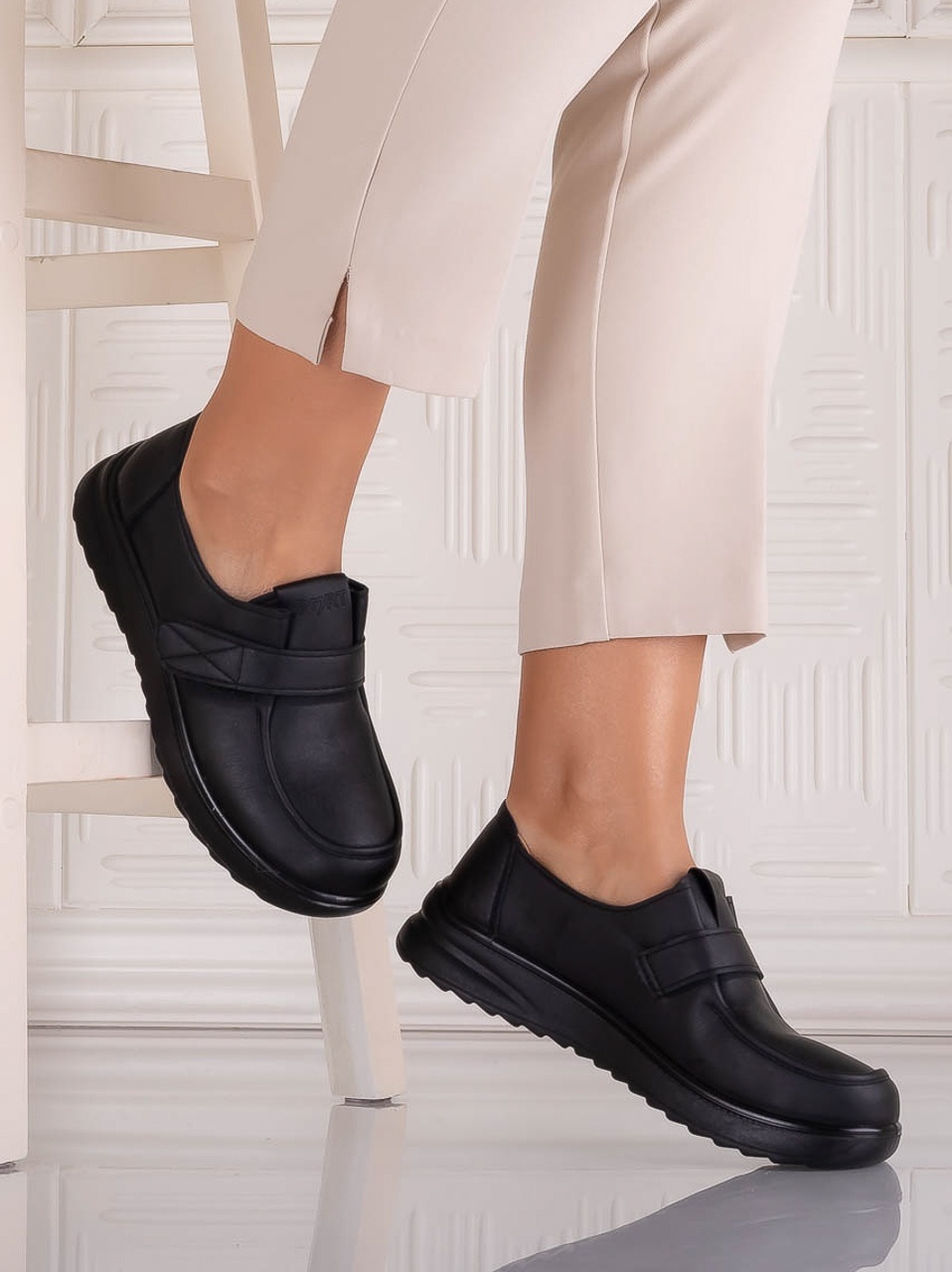 Pantofi dama Casual Negri din Piele Ecologica Nedira - poza 3