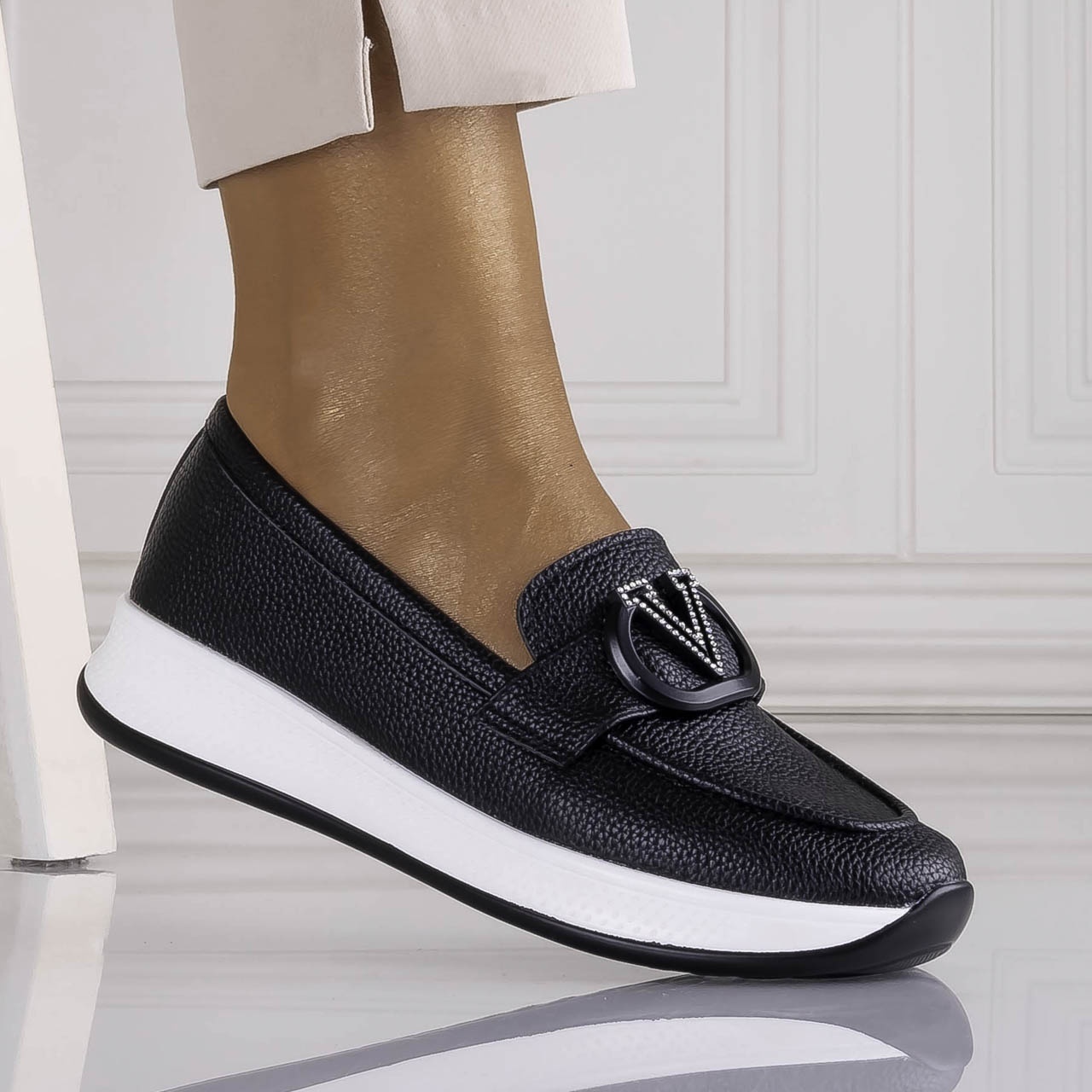 Pantofi dama Casual Negri din Piele Ecologica Nelisia - poza 3