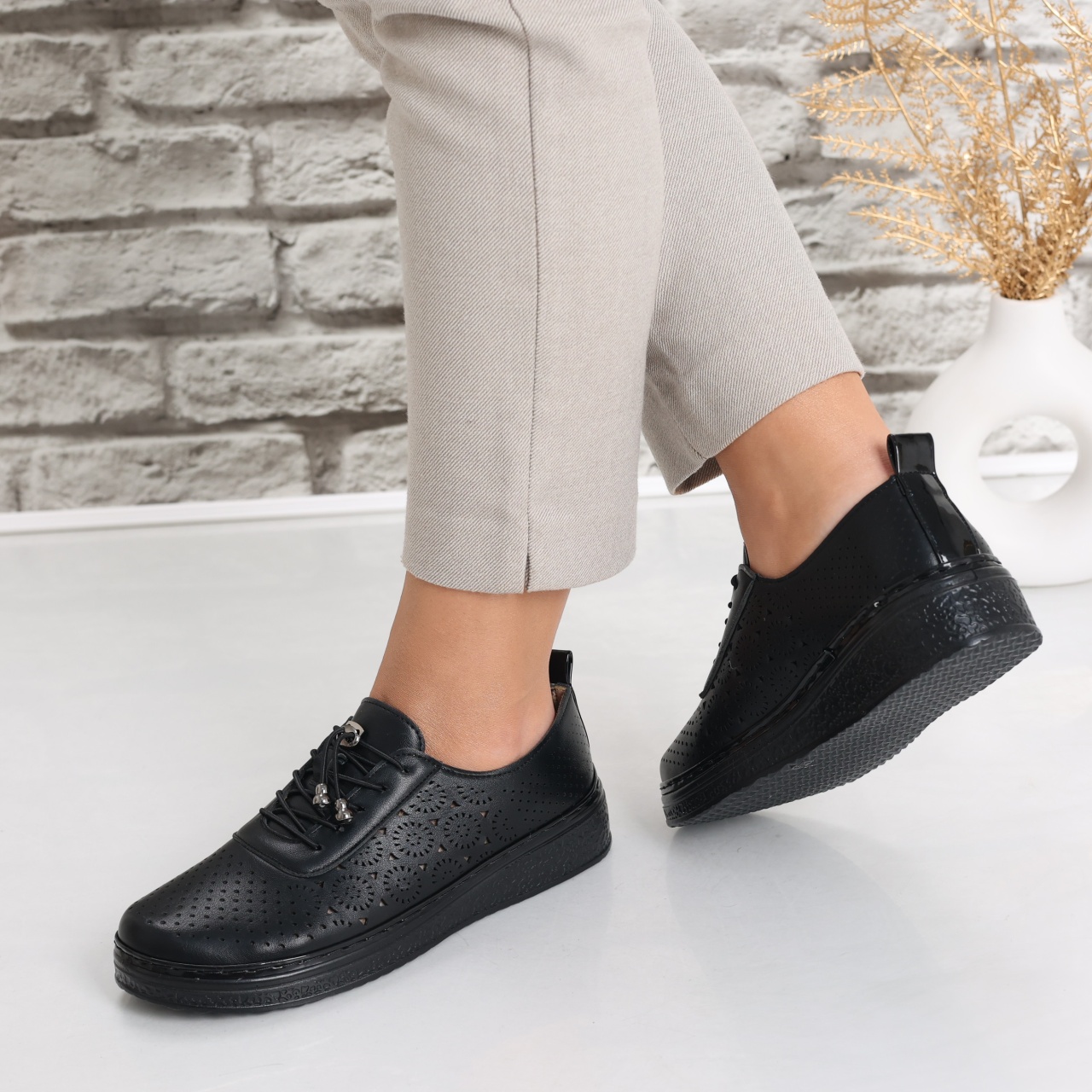 Pantofi dama casual Negri din Piele Ecologica Ranva - poza 3