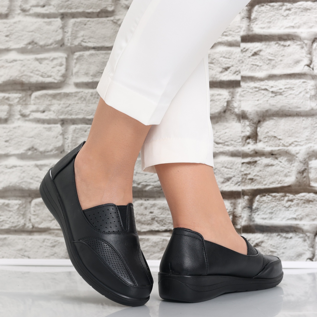 Pantofi dama casual Negri din Piele Ecologica Risan - poza 2