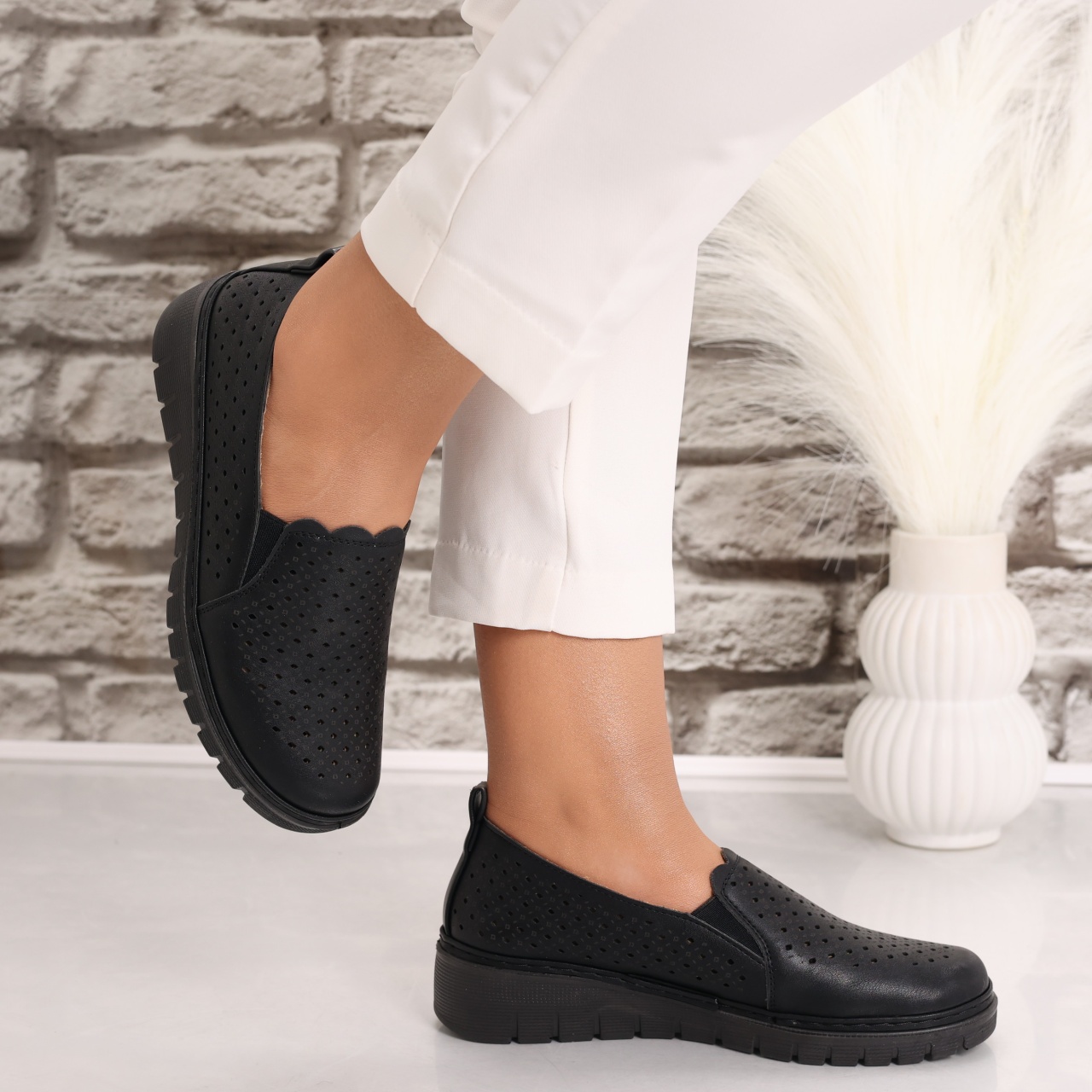 Pantofi dama casual Negri din Piele Ecologica Rujaina - poza 5