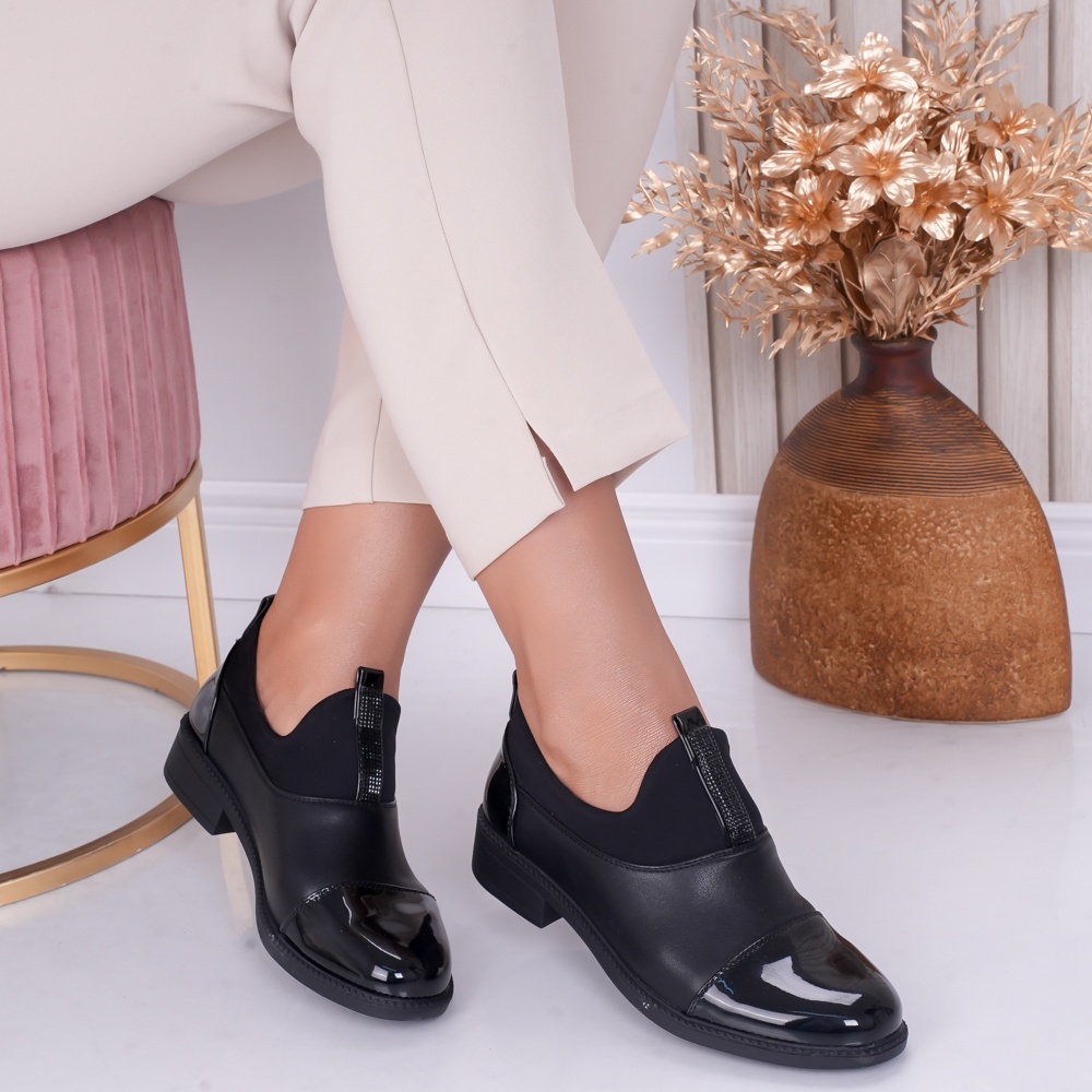 Pantofi dama casual Negri din Piele Ecologica si Lacuita Rary - poza 1