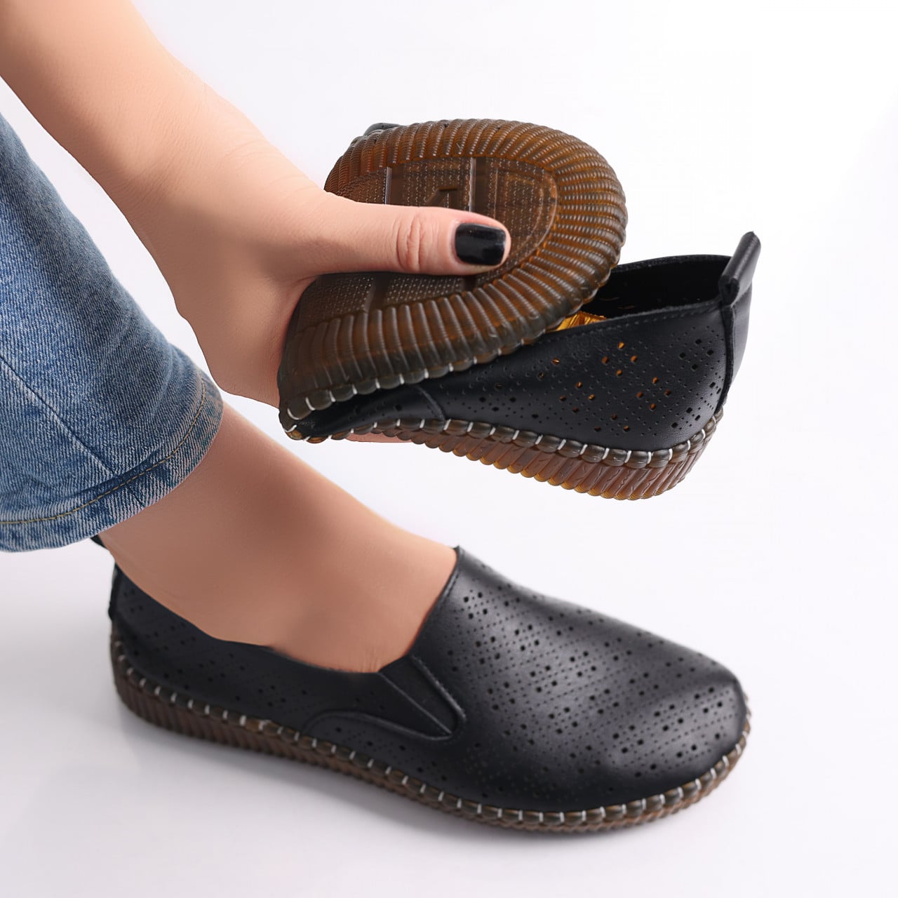 Pantofi dama casual Negri din Piele Ecologica Sovani - poza 1