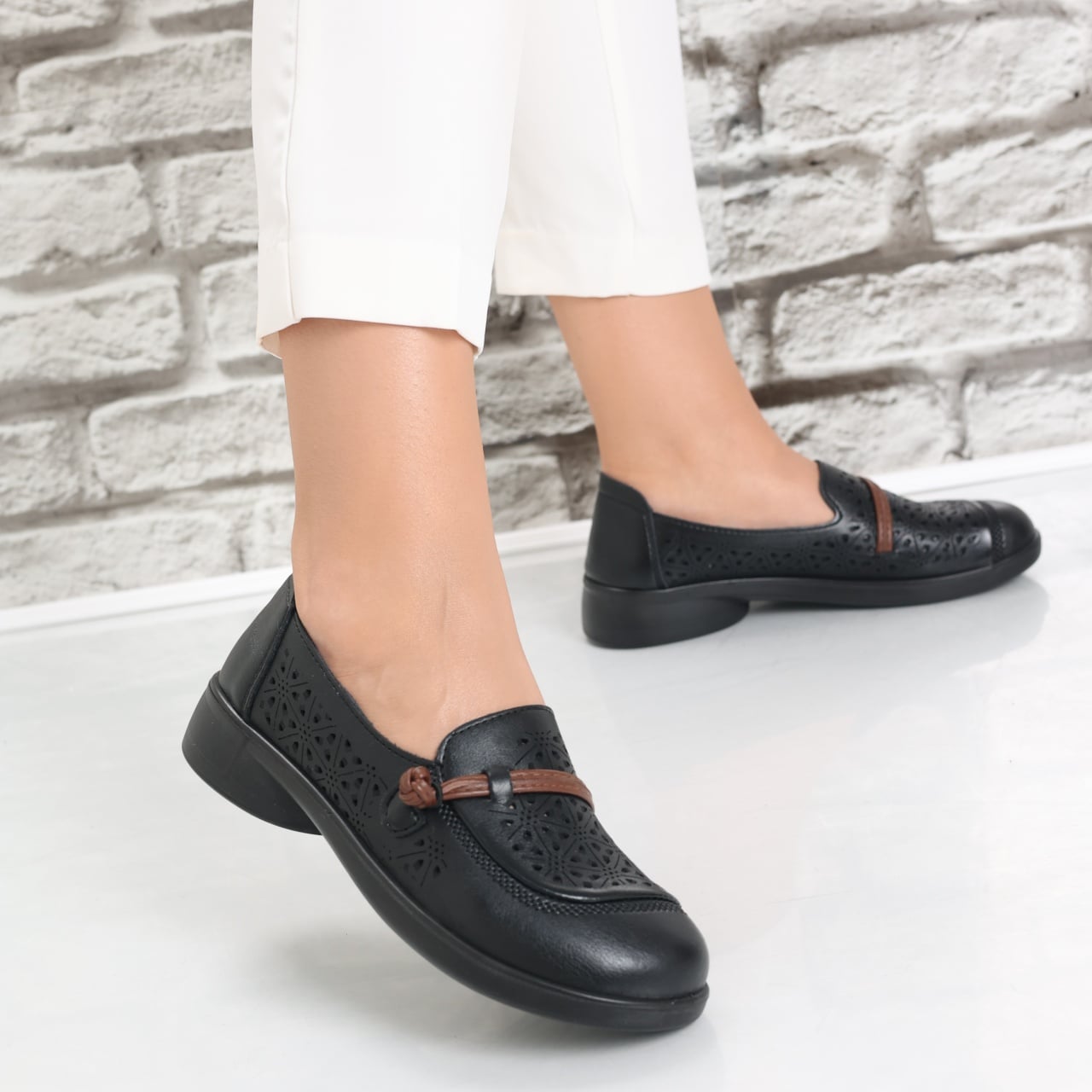 Pantofi dama casual Negri din Piele Ecologica Suhana - poza 2