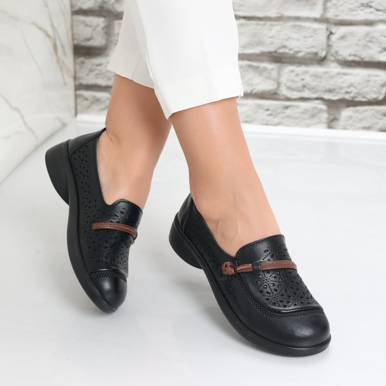 Pantofi dama casual Negri din Piele Ecologica Suhana - poza 4