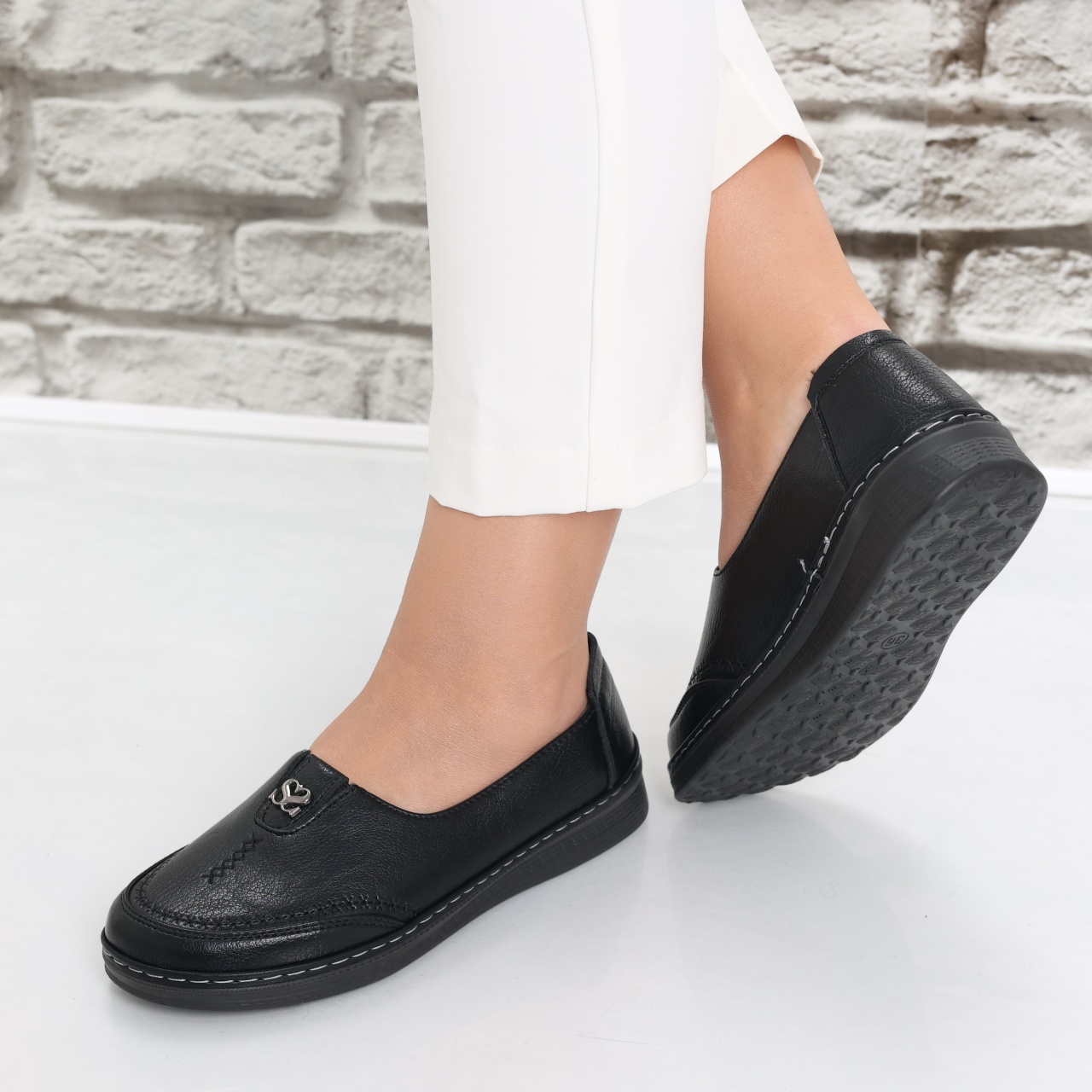 Pantofi dama casual Negri din Piele Ecologica Suraia - poza 4