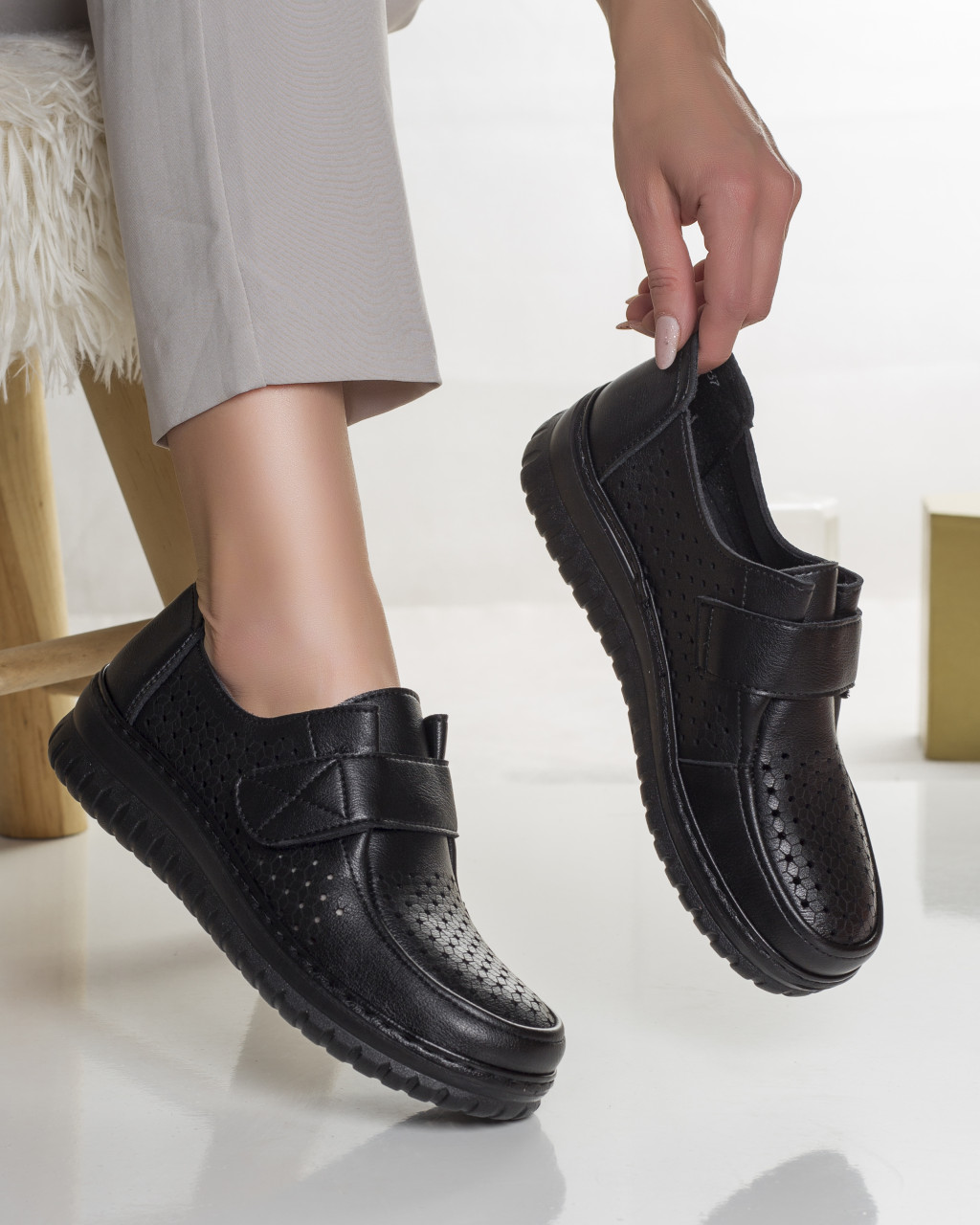 Pantofi dama casual negri din piele ecologica tani - poza 3